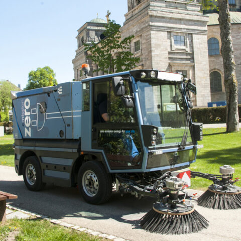 Aebi Schmidt eSwingo 200plus