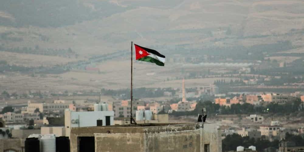 bandiera giordana su asta