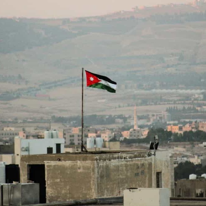 bandiera giordana su asta