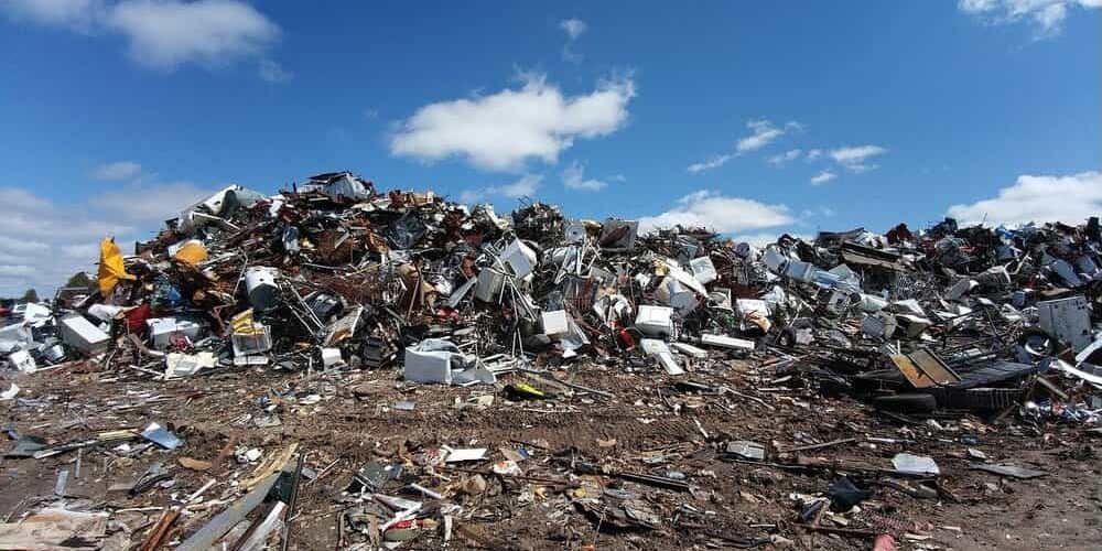 cumolo di rifiuti discarica